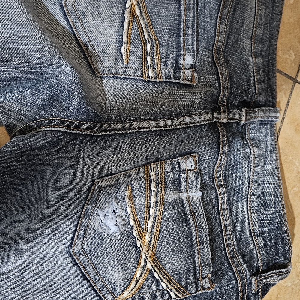 Classic Women's Blue Distressed Jeans MUDD SIZE 1